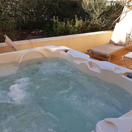 T2 Renove 100M Plage Avec Spa Privatif Entre Calvi Et Ile Rousse 卢米奥 外观 照片